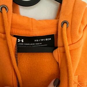 Cropped hoodie
